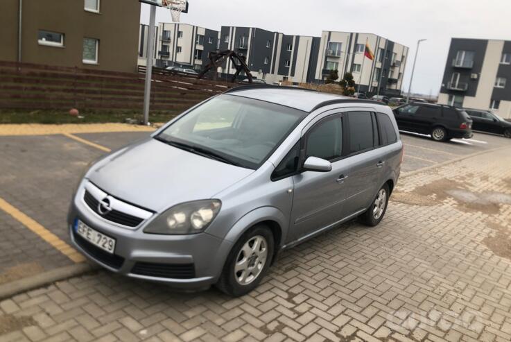 Opel Zafira B Minivan 5-doors