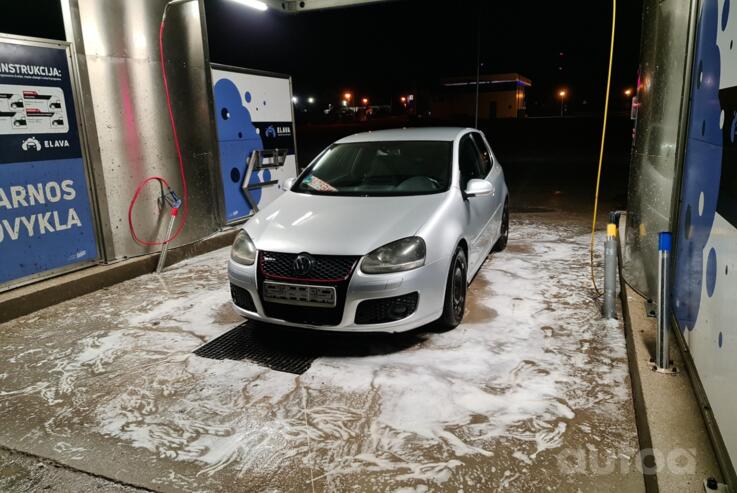 Volkswagen Golf GTI 5 generation