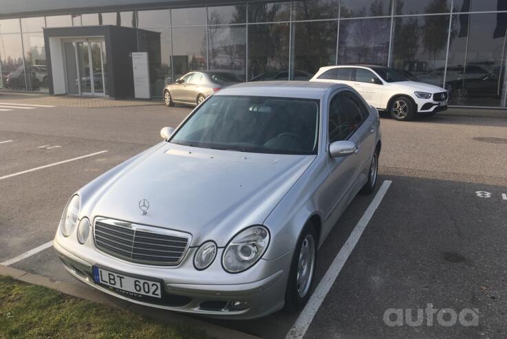 Mercedes-Benz E-Class W211 Sedan
