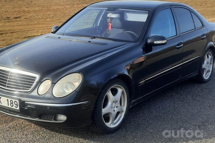 Mercedes-Benz E-Class W211 Sedan