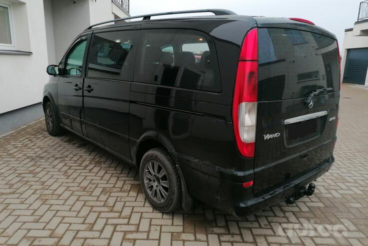 Mercedes-Benz Viano W639 Minivan