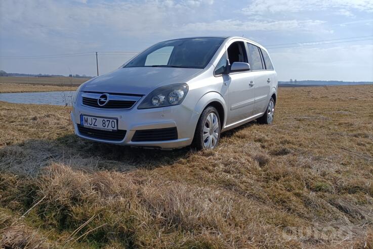 Opel Zafira B Minivan 5-doors