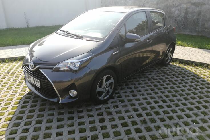 Toyota Yaris XP130 [2th restyling] Sedan