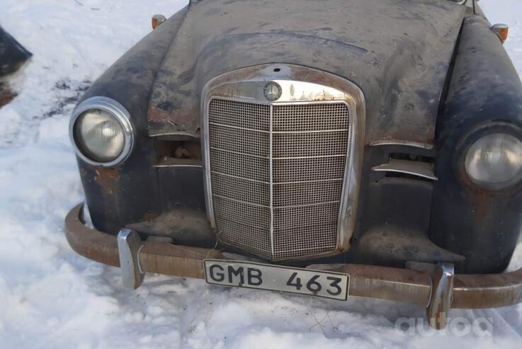 Mercedes-Benz 190 (W201) 1 generation