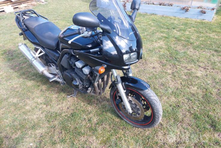 Yamaha FZS 600 Fazer