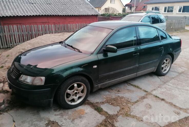 Volkswagen Passat B5 Sedan 4-doors