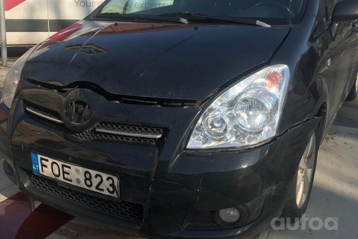 Toyota Corolla Verso 1 generation [restyling] Minivan