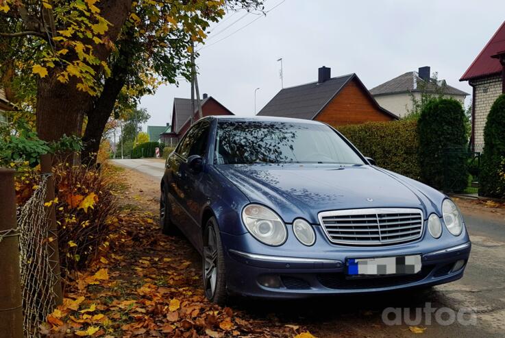 Mercedes-Benz E-Class W211 Sedan