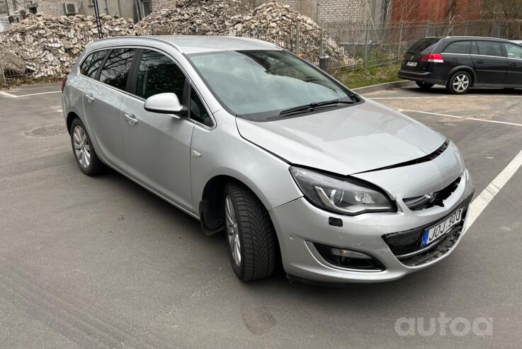 Opel Astra J [restyling] Sports Tourer wagon 5-doors