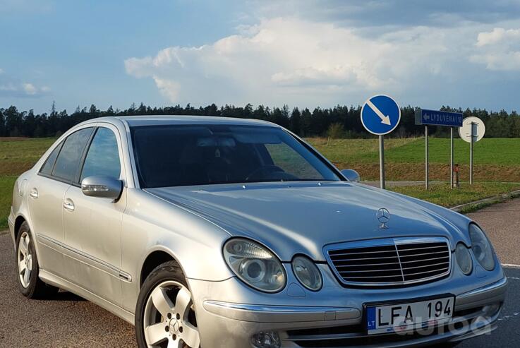 Mercedes-Benz E-Class W211 Sedan