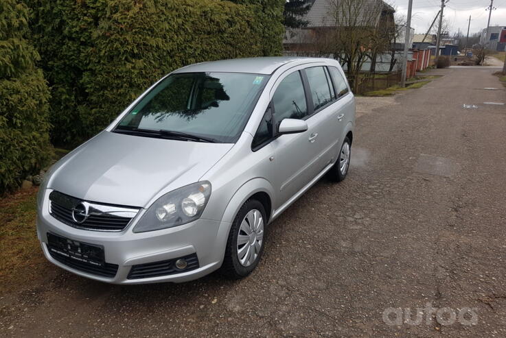 Opel Zafira B Minivan 5-doors