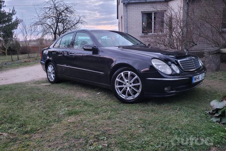 Mercedes-Benz E-Class W211 Sedan