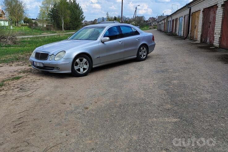 Mercedes-Benz E-Class W211 Sedan
