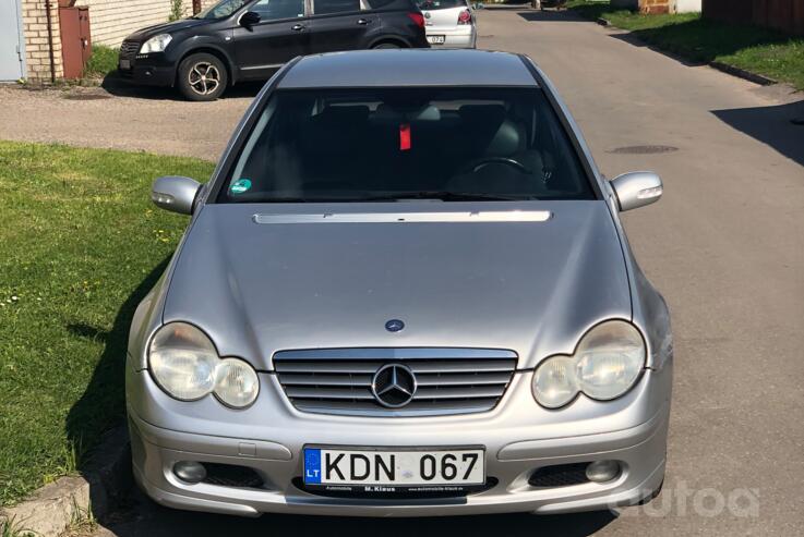 Mercedes-Benz C-Class W203/S203/CL203 Coupe 3-doors