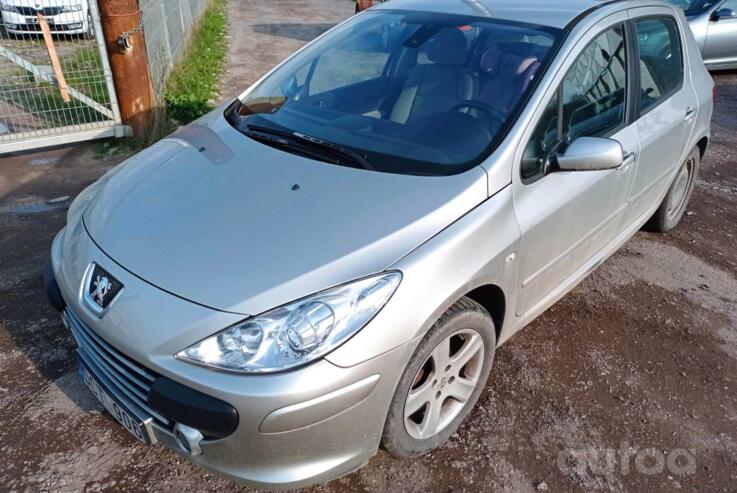 Peugeot 307 1 generation [restyling] Hatchback 5-doors