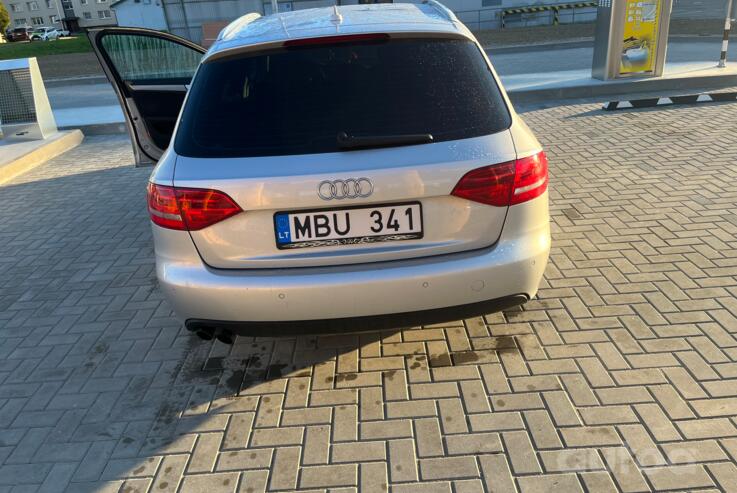 Audi A4 B8/8K Sedan 4-doors