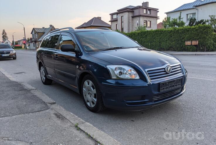 Toyota Avensis 2 generation wagon