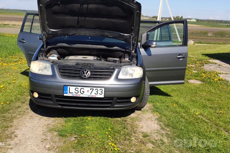 Volkswagen Touran 1 generation Minivan
