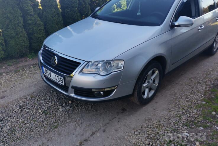 Volkswagen Passat B6 wagon 5-doors
