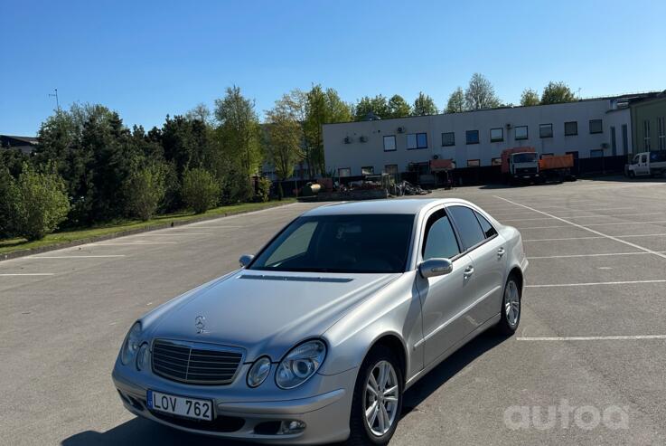 Mercedes-Benz E-Class W211 Sedan