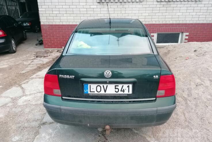 Volkswagen Passat B5 Sedan 4-doors