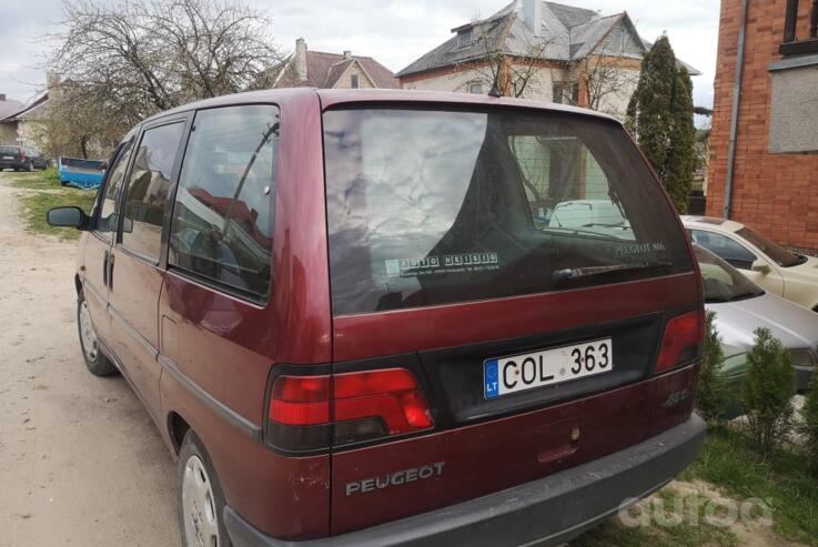Peugeot 806 221 Minivan