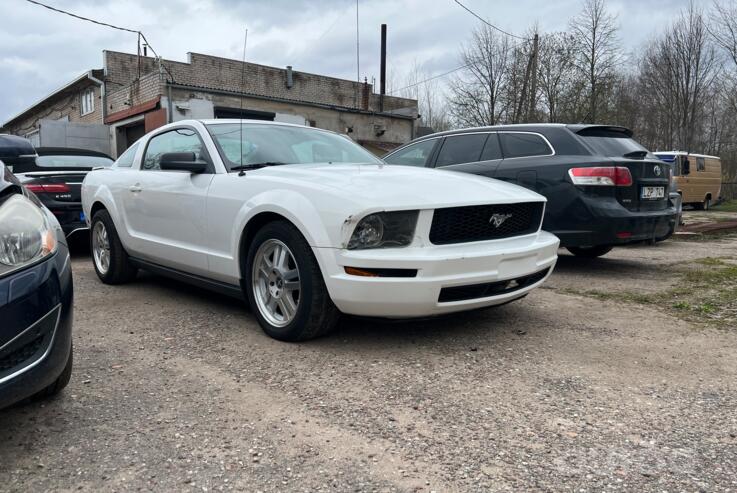Ford Mustang 5 generation Coupe