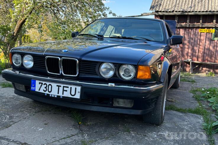 BMW 7 Series E32 Sedan