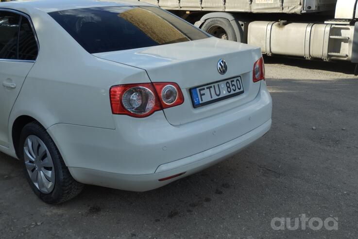 Volkswagen Jetta 5 generation Sedan 4-doors