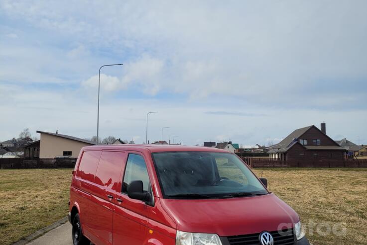 Volkswagen Transporter T5 Minivan 4-doors