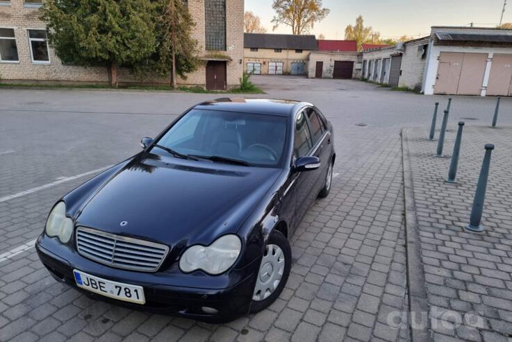 Mercedes-Benz C-Class W203/S203/CL203 Sedan 4-doors