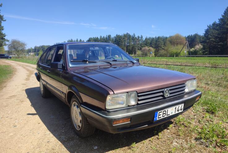 Volkswagen Passat B2 Hatchback 5-doors
