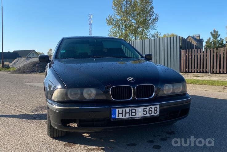 BMW 5 Series E39 Sedan 4-doors