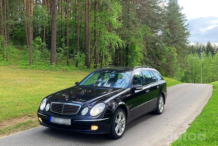 Mercedes-Benz E-Class W211/S211 wagon 5-doors