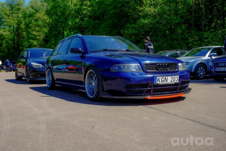 Audi A4 B5 [restyling] Avant wagon 5-doors