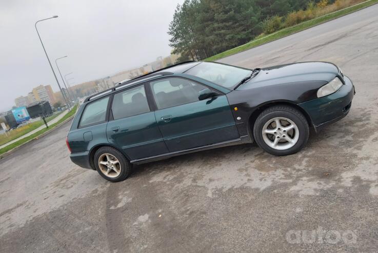 Audi A4 B5 Avant wagon 5-doors