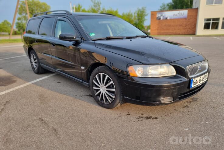 Volvo V70 2 generation [restyling] wagon 5-doors