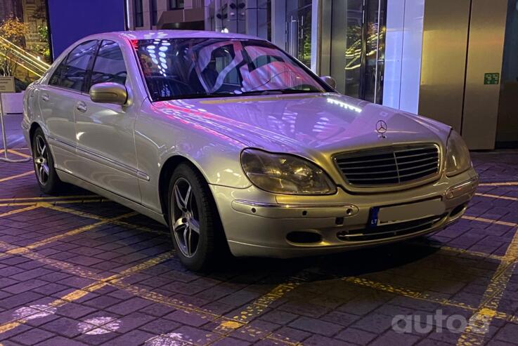 Mercedes-Benz S-Class W220 Sedan Long