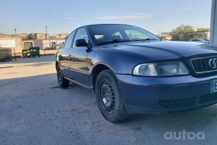 Audi A4 B5 [restyling] Sedan