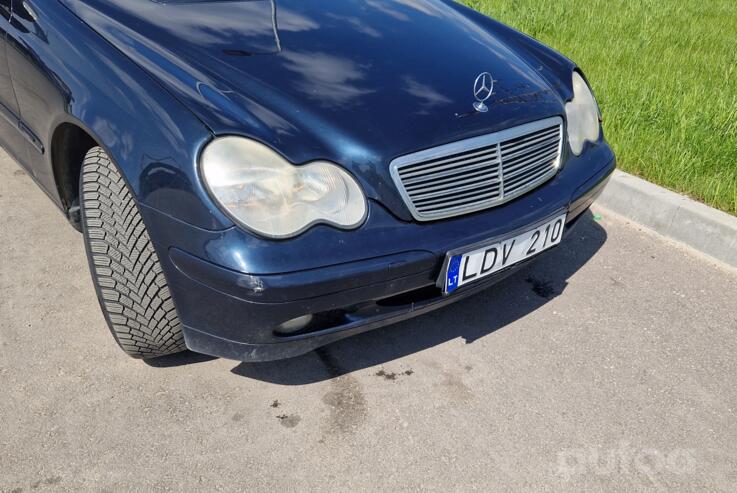 Mercedes-Benz C-Class W203/S203/CL203 Sedan
