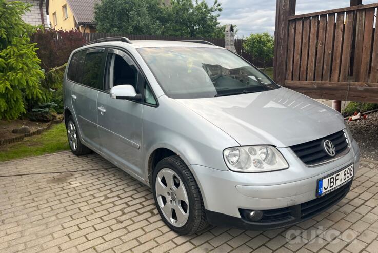 Volkswagen Touran 1 generation Minivan