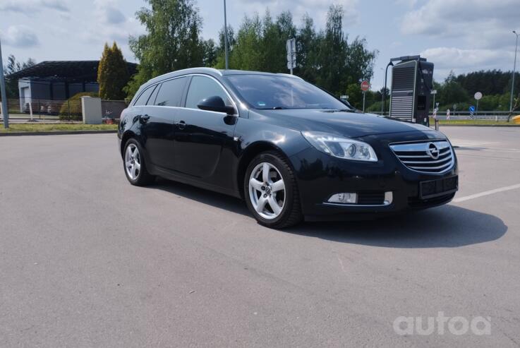 Opel Insignia A Sports Tourer wagon 5-doors