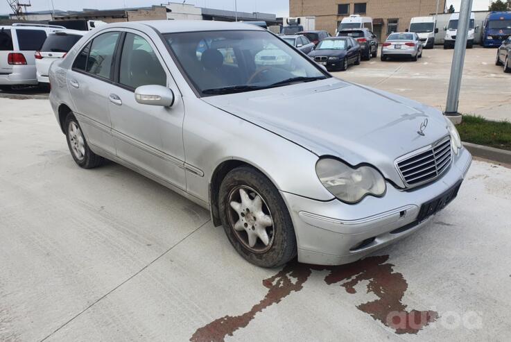 Mercedes-Benz C-Class W203/S203/CL203 Sedan 4-doors