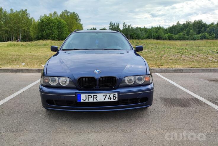 BMW 5 Series E39 Touring wagon