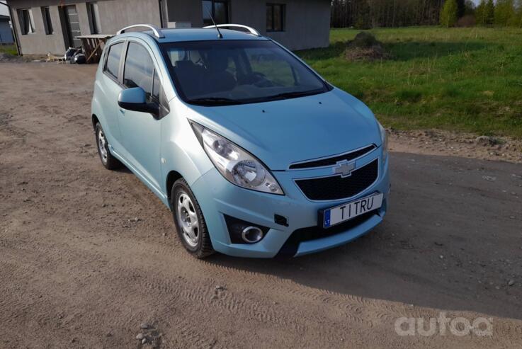 Chevrolet Spark M300 Hatchback