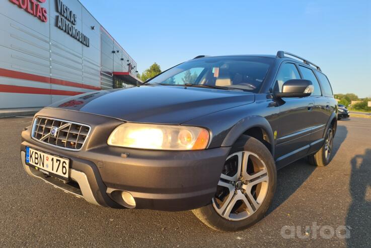 Volvo XC70 3 generation wagon