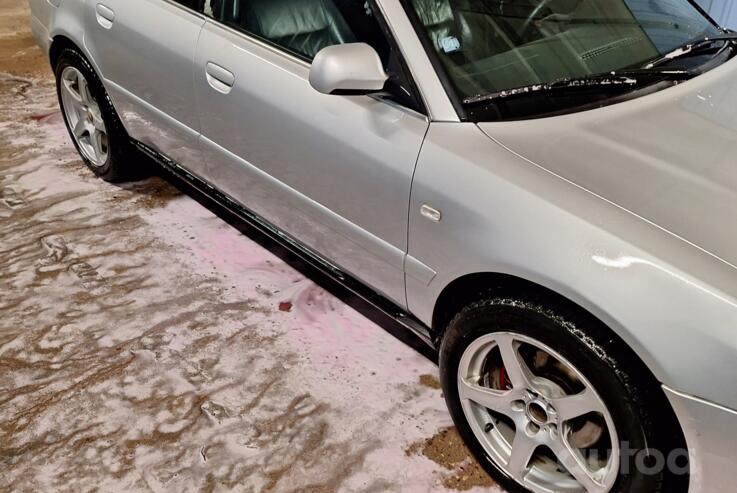 Audi A4 B5 [restyling] Avant wagon 5-doors