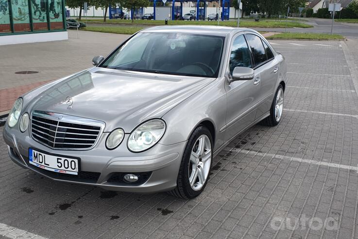 Mercedes-Benz E-Class W211 Sedan