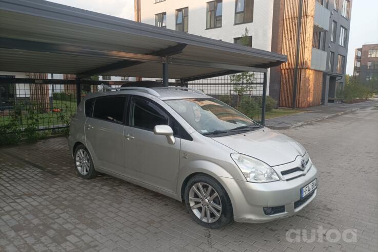 Toyota Corolla Verso 1 generation [restyling] Minivan