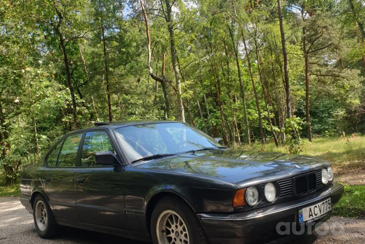 BMW 5 Series E34 Sedan
